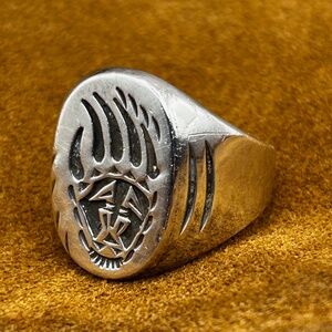 Native American Bear Claw Sterling Silver Ring - Vintage, Excellent Condition